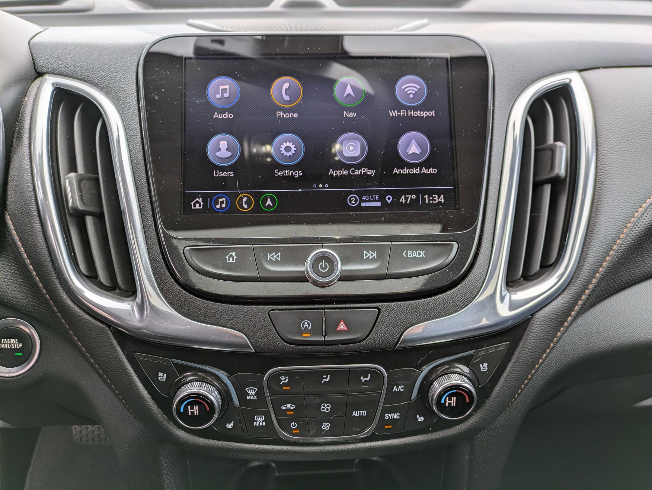 Used 2023 Chevrolet Equinox Premier image 11