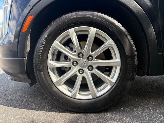 Certified 2023 Cadillac XT4 Luxury w/ Cold Weather Package AWD/4WD image 13