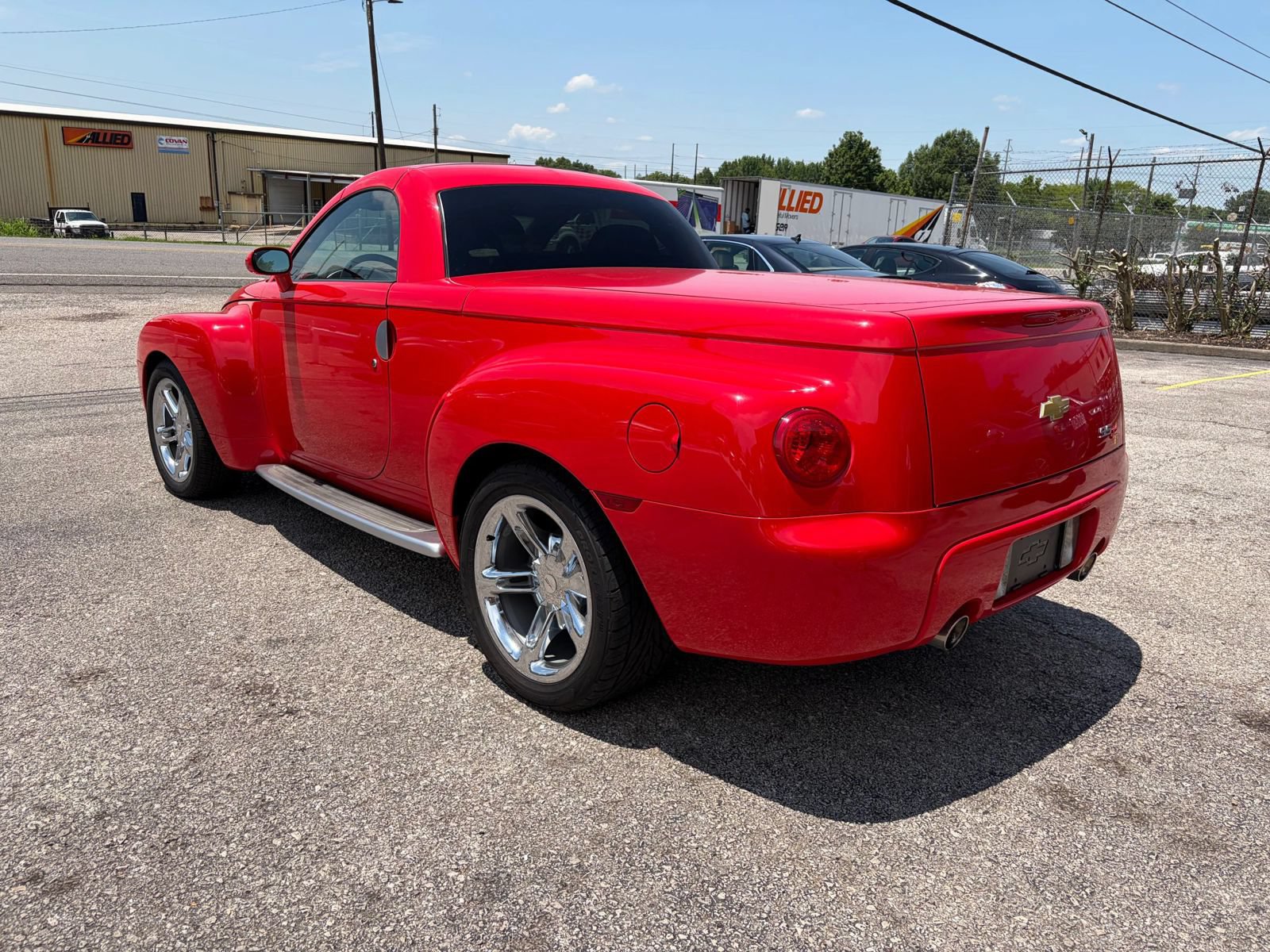 Used 2005 Chevrolet SSR w/ Preferred Equipment Group RWD image 7
