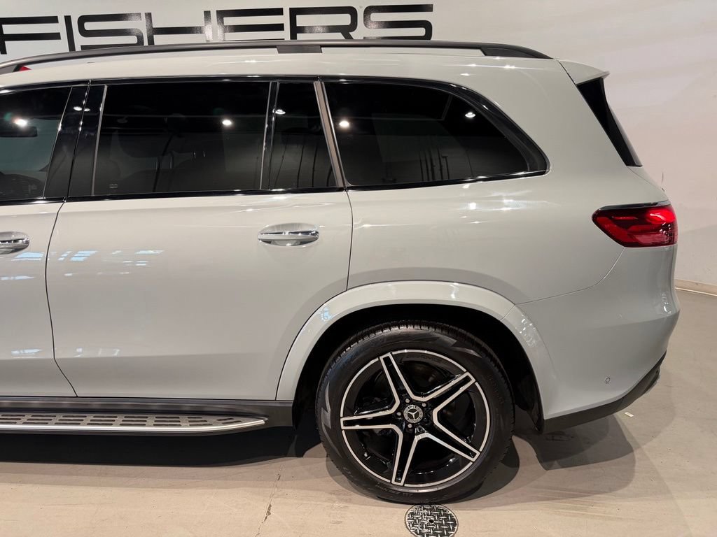 Used 2025 Mercedes-Benz GLS 450 4MATIC w/ AMG Line Exterior image 6