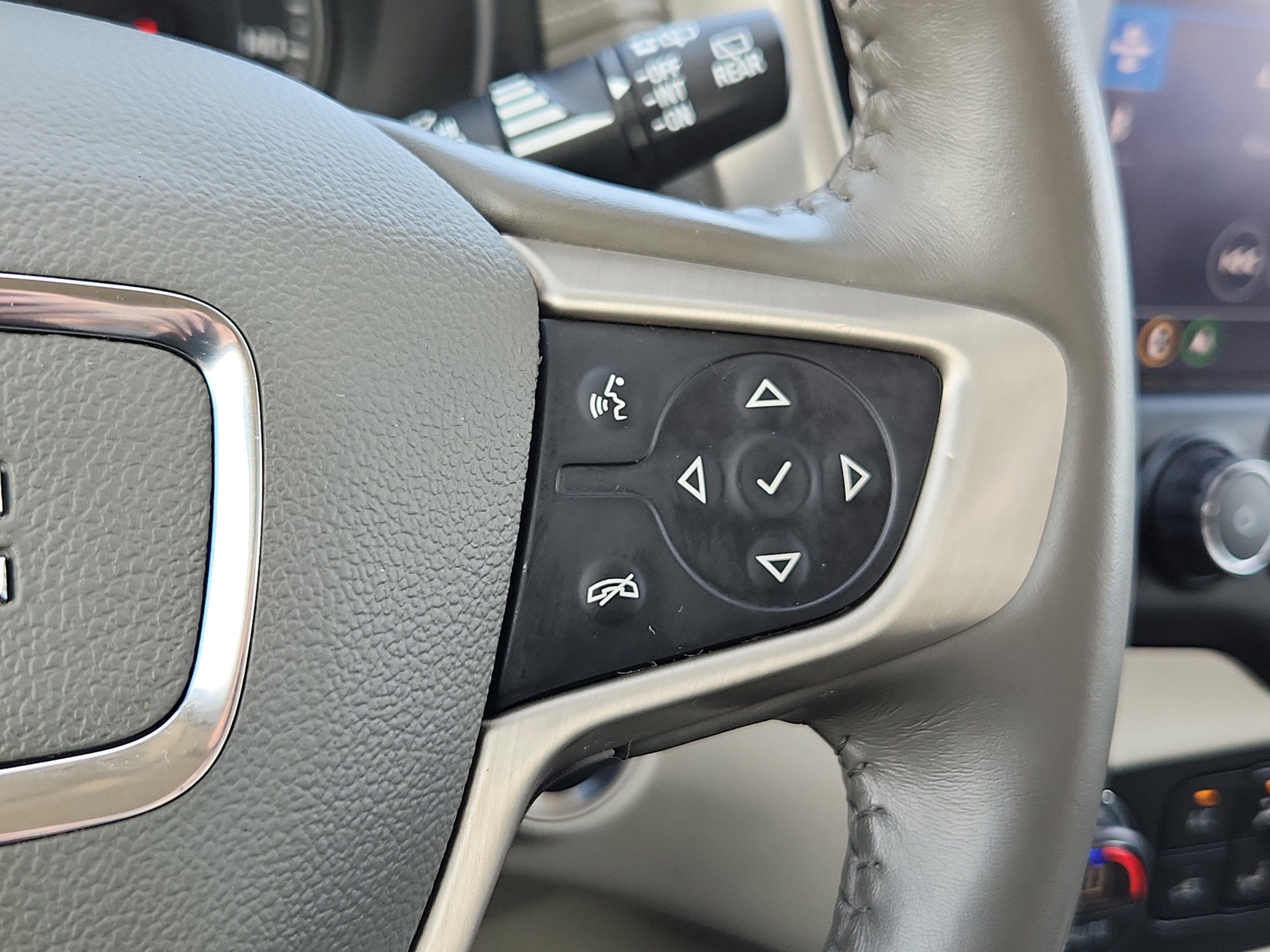 Used 2020 GMC Terrain Denali w/ Denali Premium Package image 18