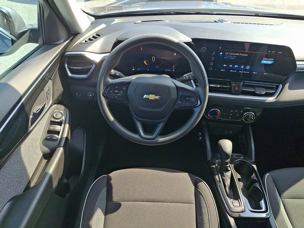 Used 2024 Chevrolet TrailBlazer LT FWD image 13