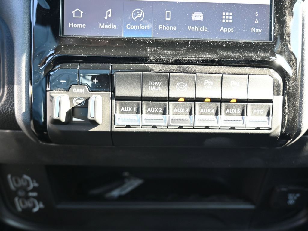 New 2025 RAM 5500 Tradesman image 28