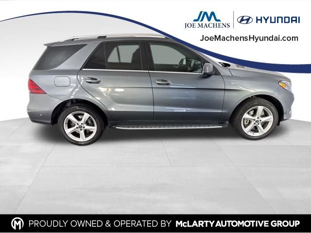 Used 2019 Mercedes-Benz GLE 400 4MATIC image 2
