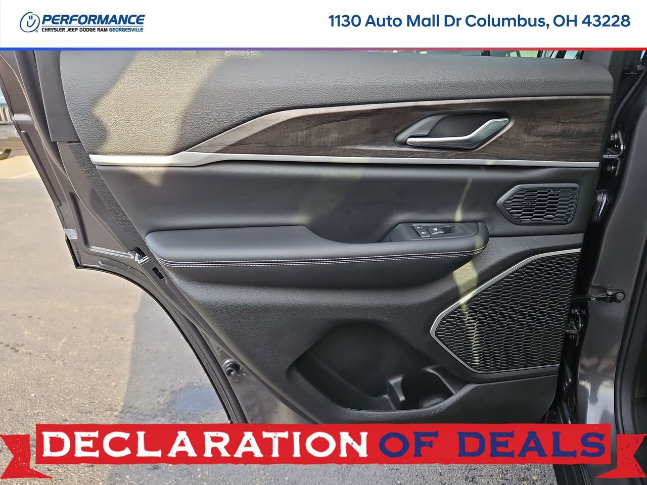 New 2026 Jeep Grand Cherokee Limited w/ Limited Altitude Package AWD/4WD image 14