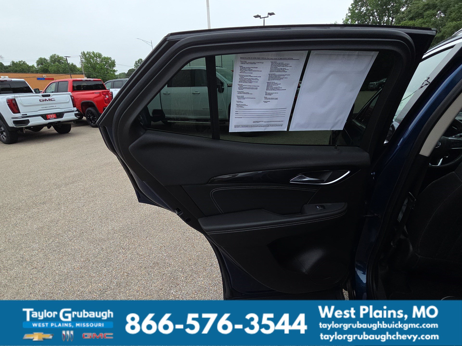 Used 2023 Buick Envision Essence FWD image 26