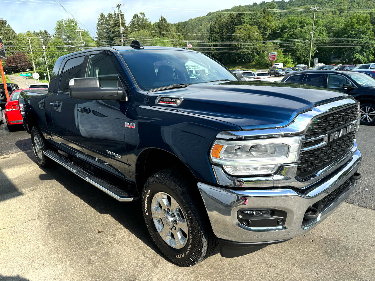 Used 2022 RAM 2500 Big Horn w/ Level C Equiment Group image 3