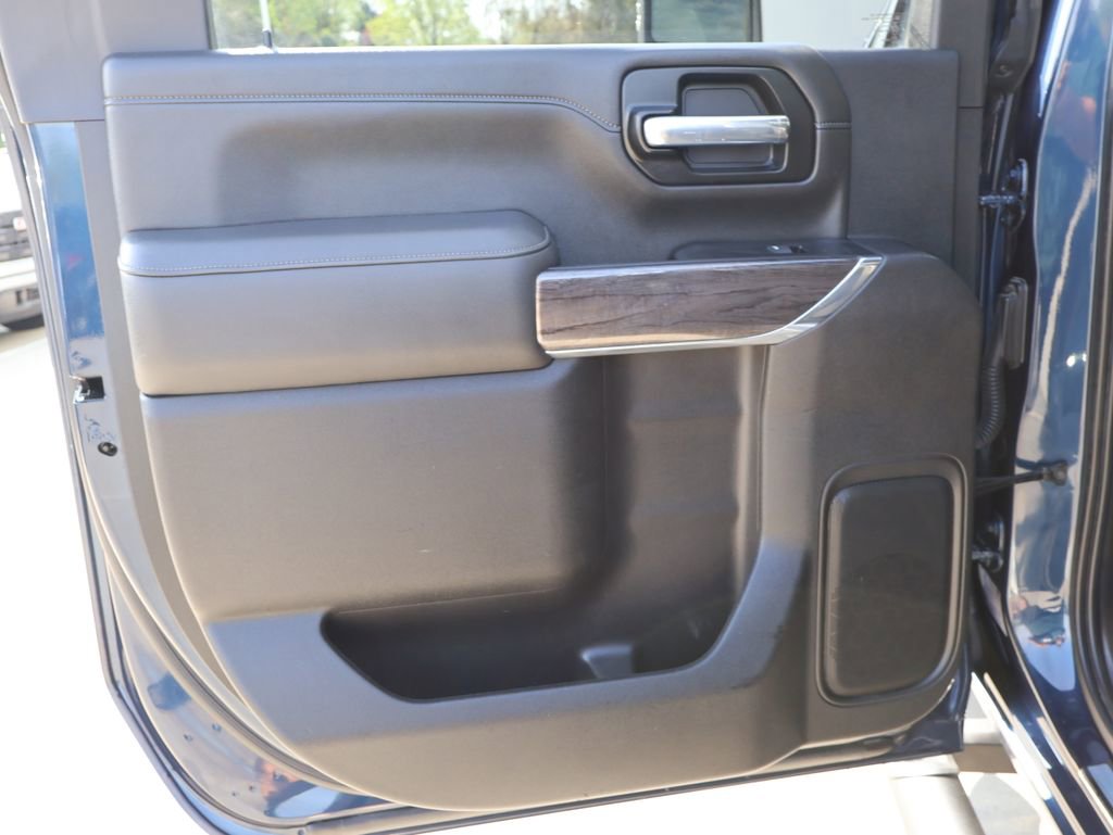Certified 2022 Chevrolet Silverado 3500 LTZ w/ Gooseneck/5TH Wheel Package AWD/4WD image 26