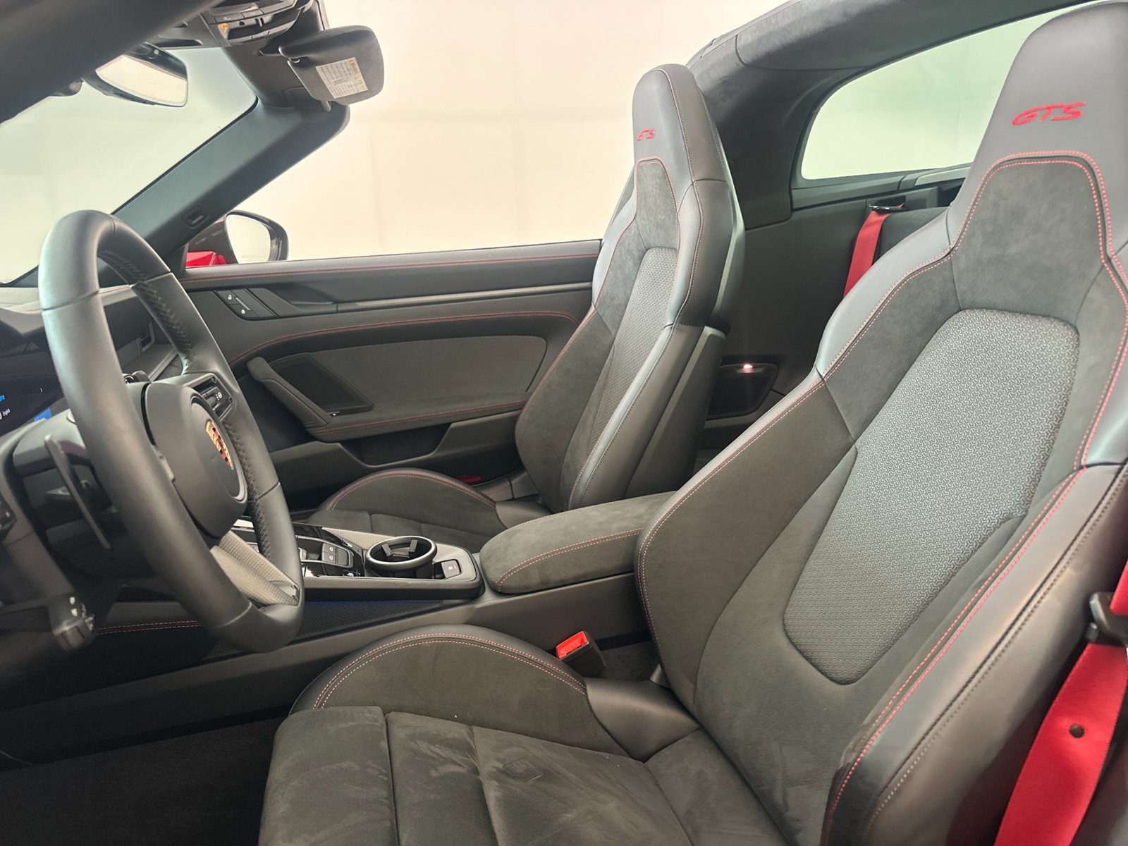 Certified 2026 Porsche 911 Targa 4 GTS AWD/4WD image 5