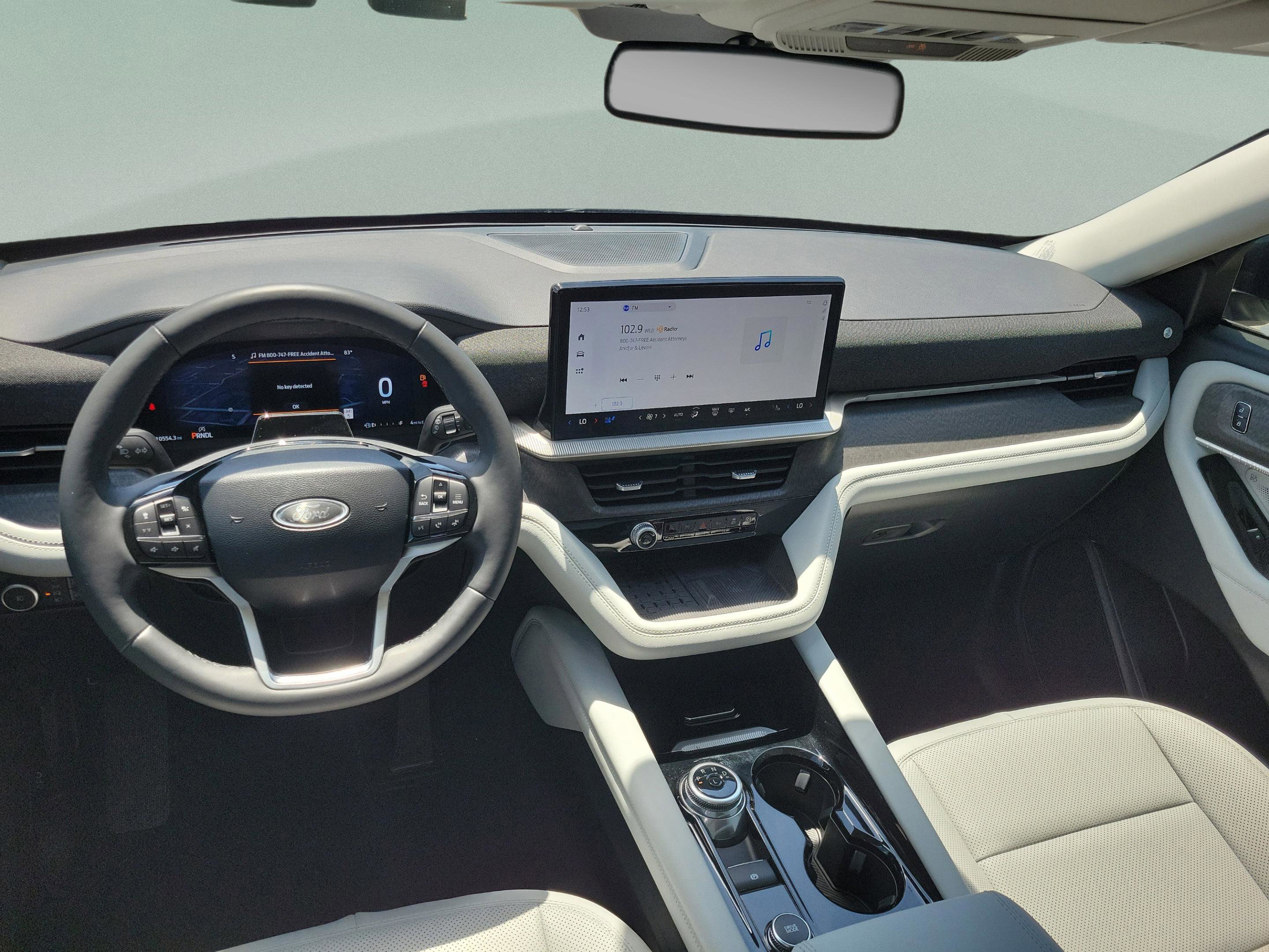 Used 2025 Ford Explorer Platinum w/ Ultimate Package image 21