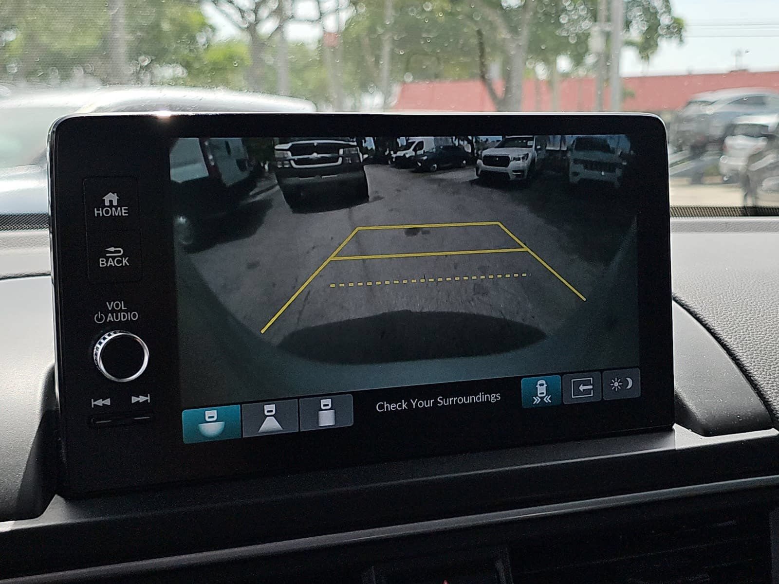Used 2025 Honda Pilot Touring image 20