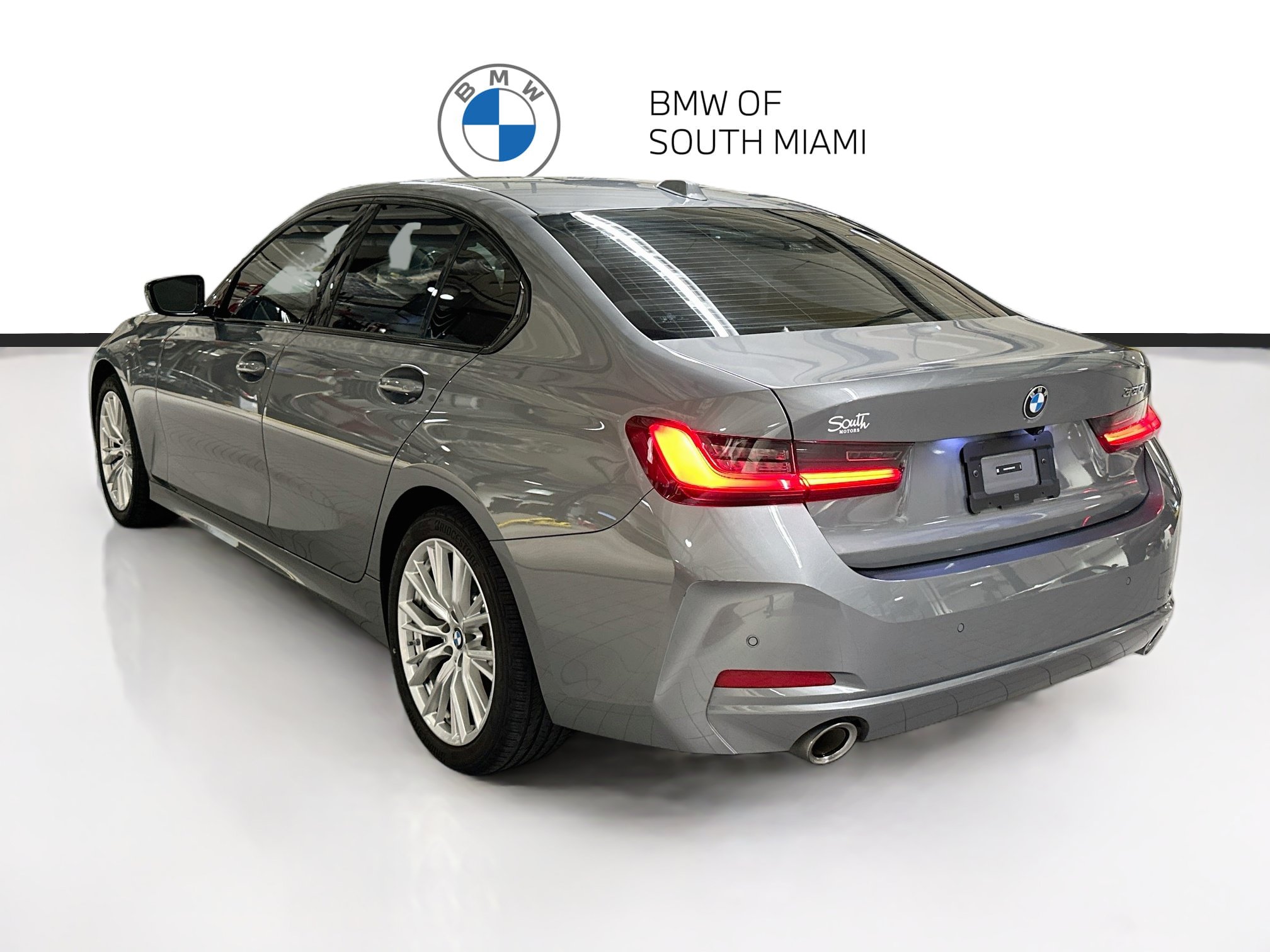Certified 2023 BMW 330i Sedan w/ Convenience Package RWD image 5