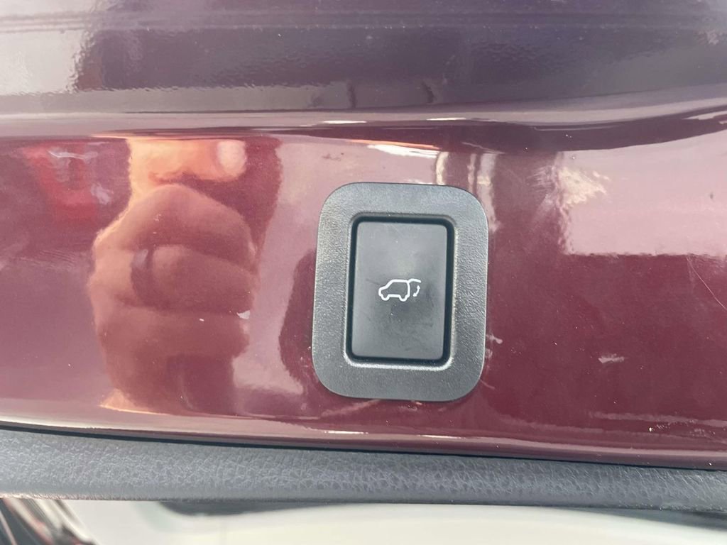 Used 2019 Toyota Highlander XLE image 50