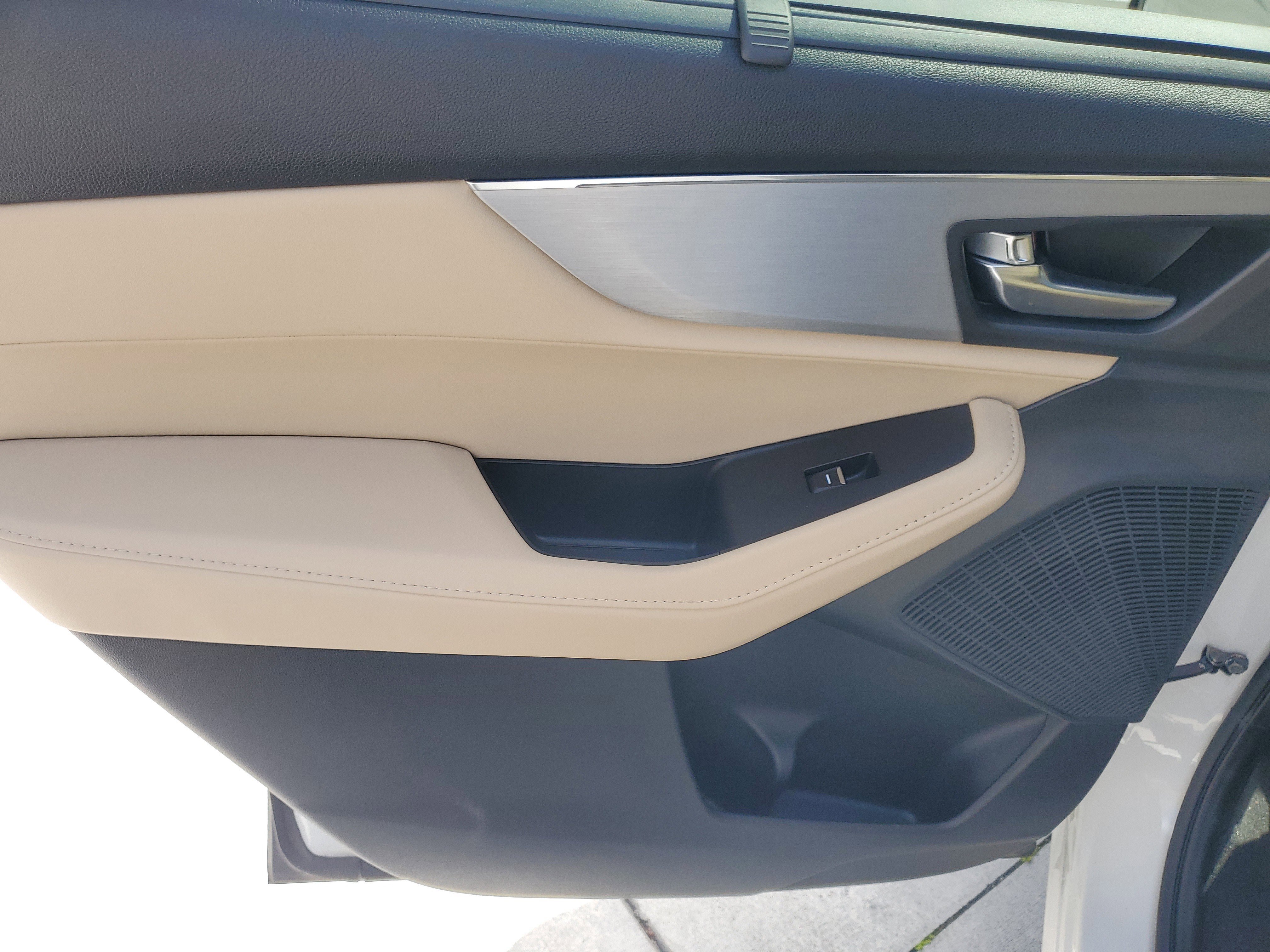 Used 2024 Acura MDX FWD w/ Technology Package image 19