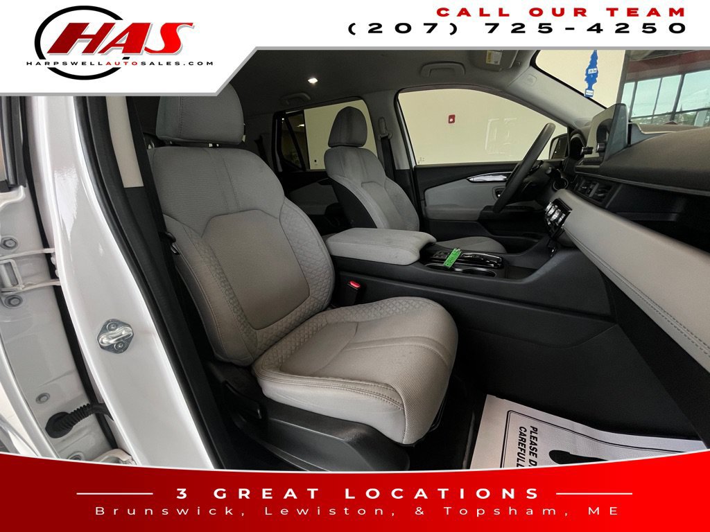 Used 2023 Honda Pilot LX image 10
