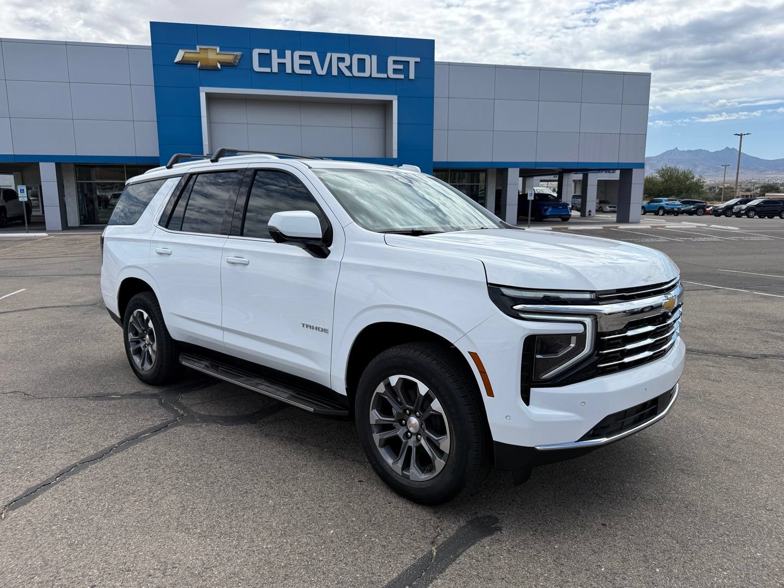 New 2026 Chevrolet Tahoe LT w/ Comfort Package AWD/4WD image 3