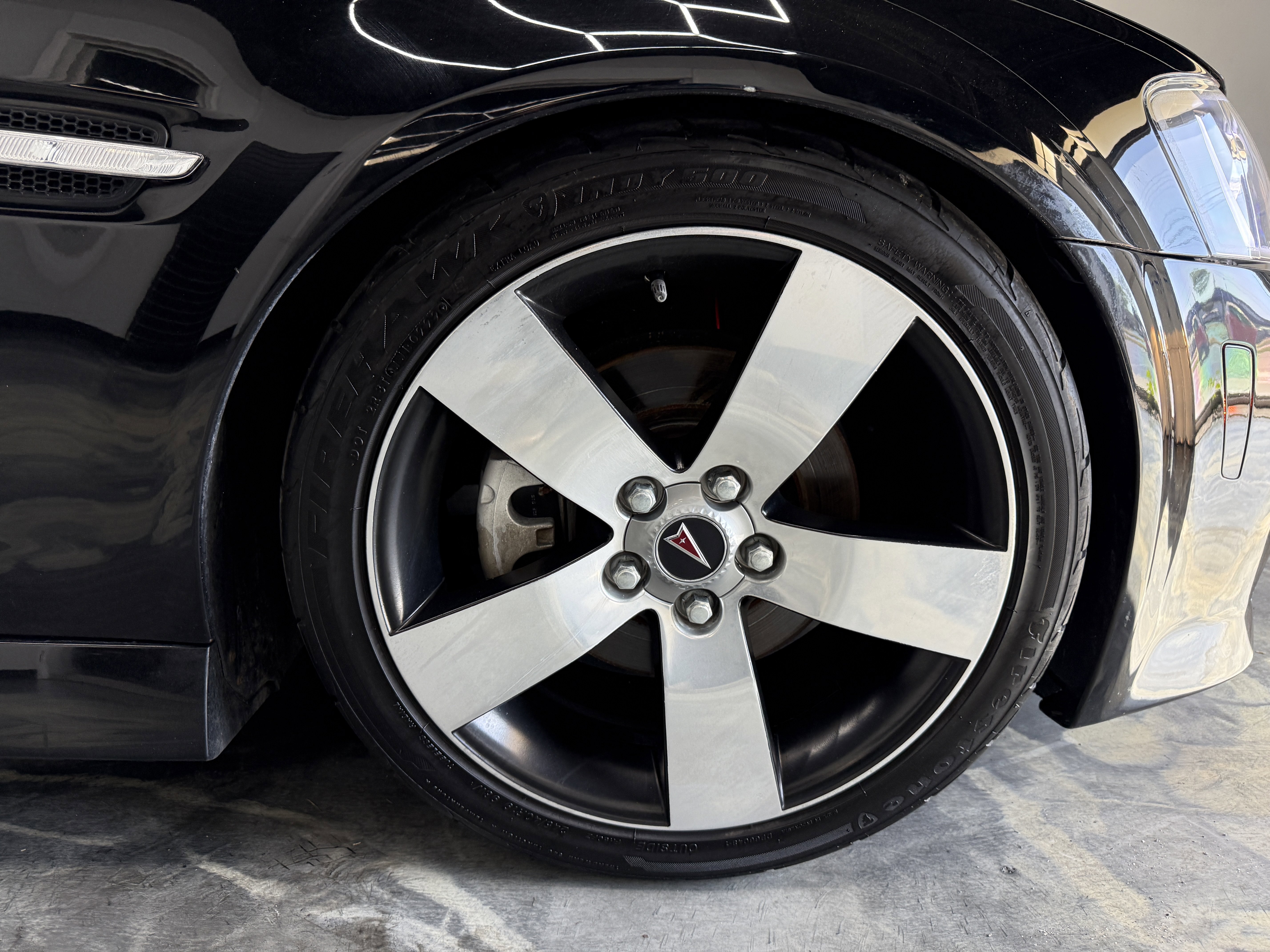 Used 2008 Pontiac G8 GT w/ Premium Package RWD image 25