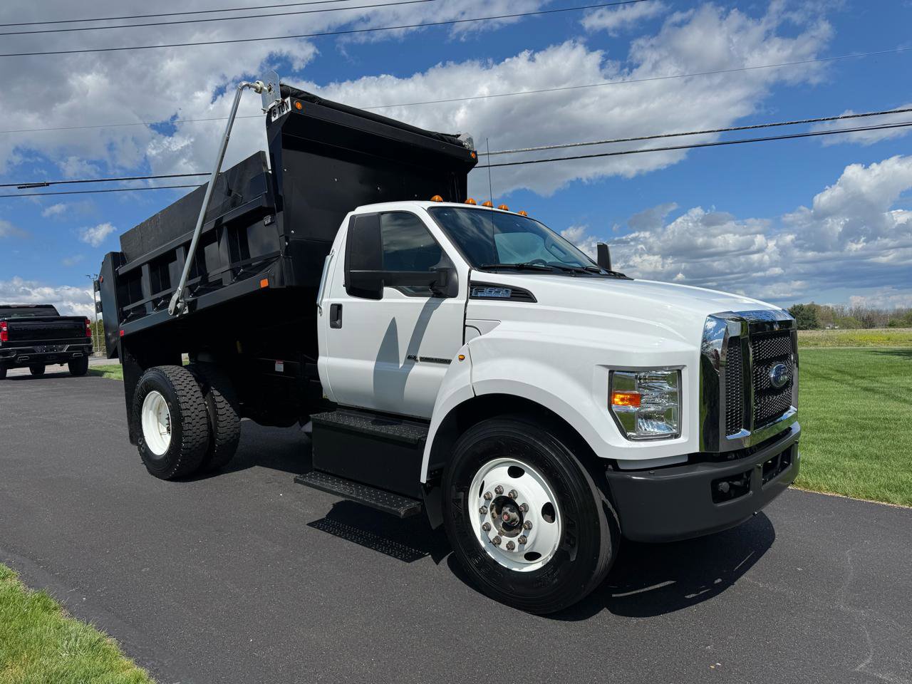 Used 2016 Ford F650 2WD Regular Cab Super Duty image 5