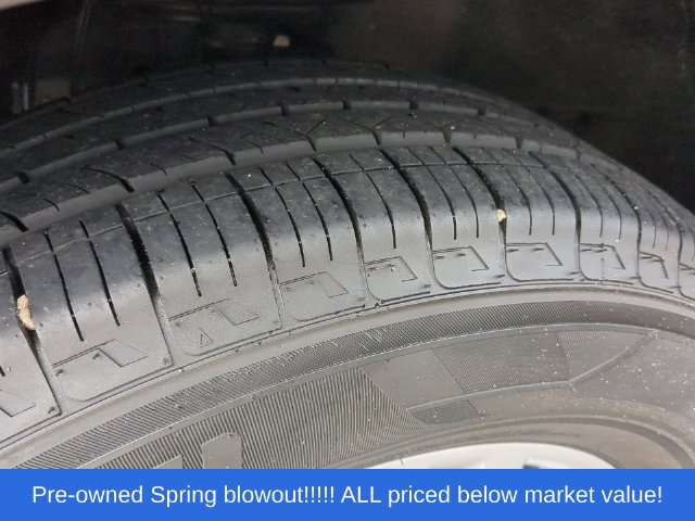 Used 2023 Ford Explorer XLT RWD image 19
