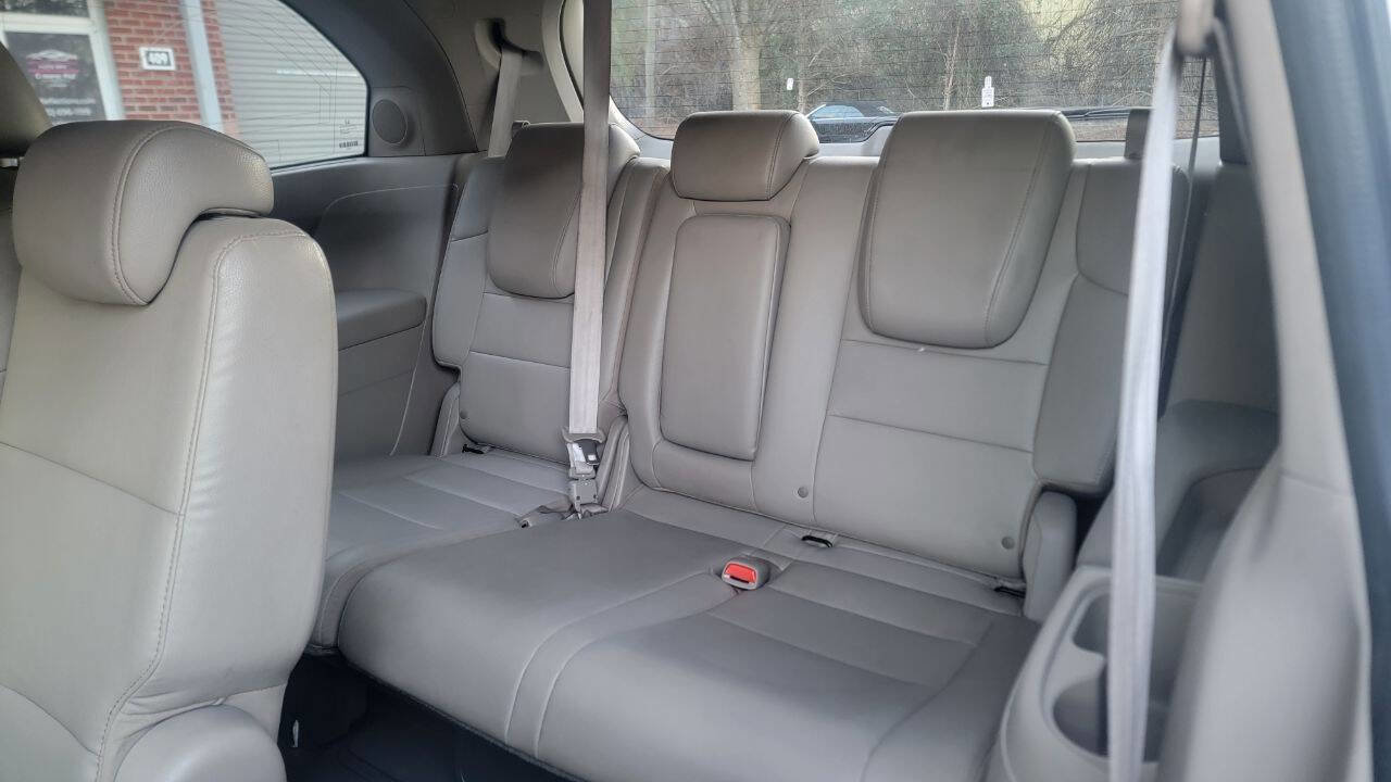Used 2015 Honda Odyssey Touring Elite image 11