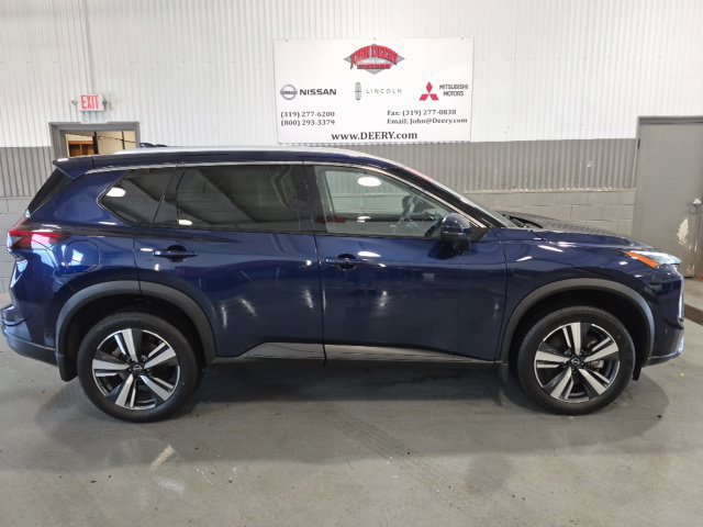 Certified 2025 Nissan Rogue SL w/ Tech Package AWD/4WD image 2