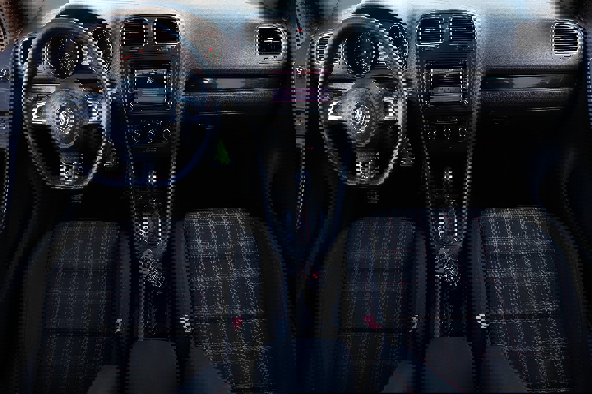 Used 2012 Volkswagen GTI 2-Door image 26