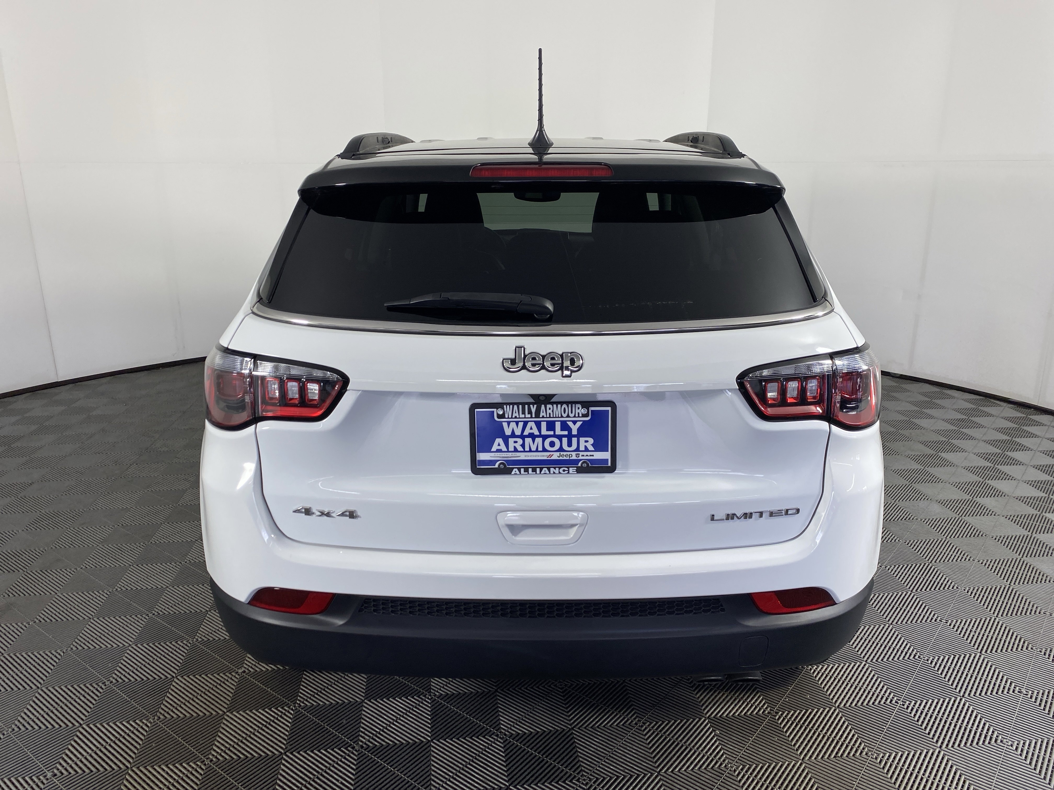 Used 2022 Jeep Compass Limited AWD/4WD image 8