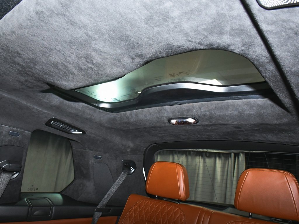 Used 2024 BMW ALPINA XB7 image 83