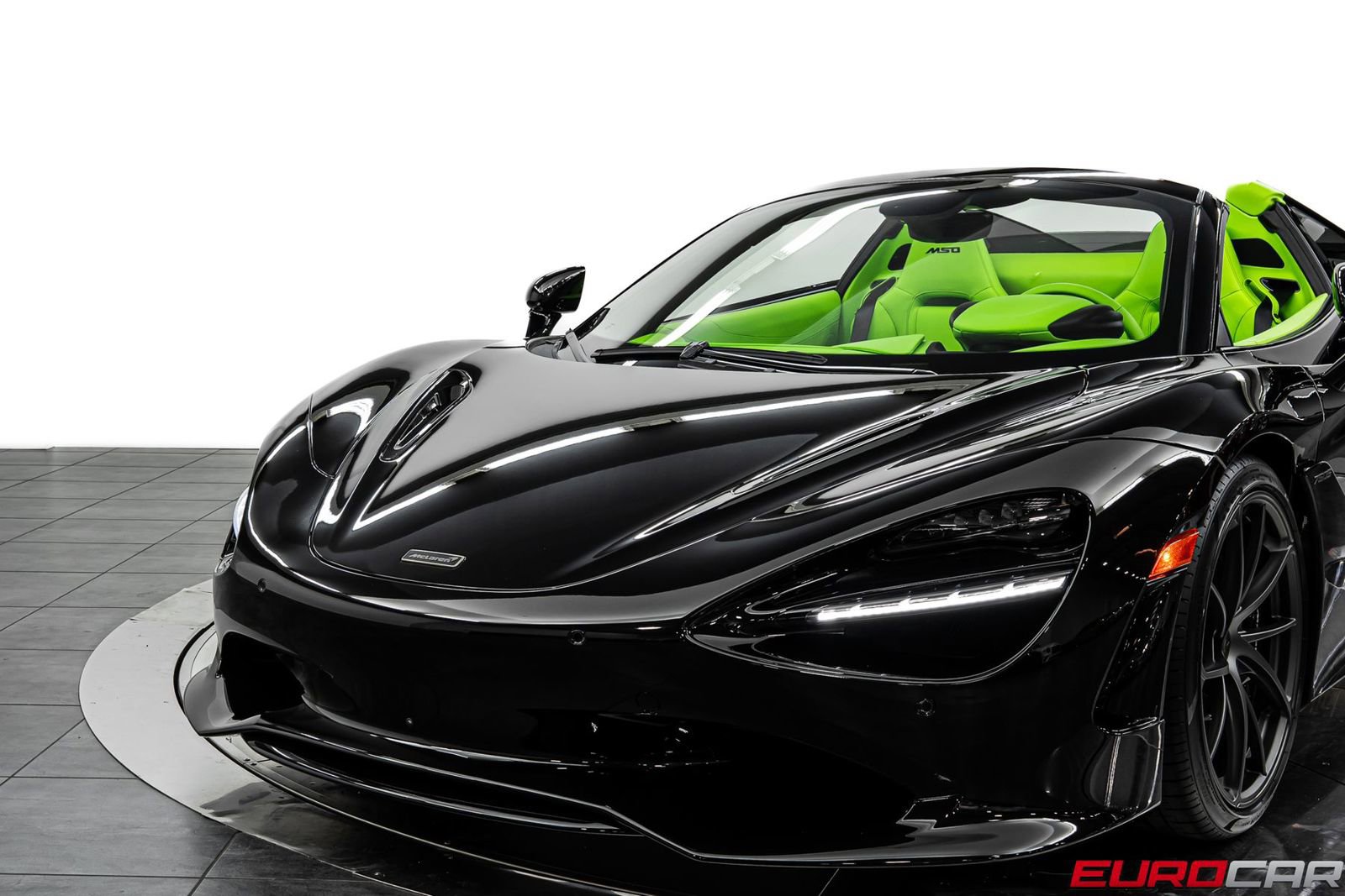 Used 2026 McLaren 750S Spider RWD image 16