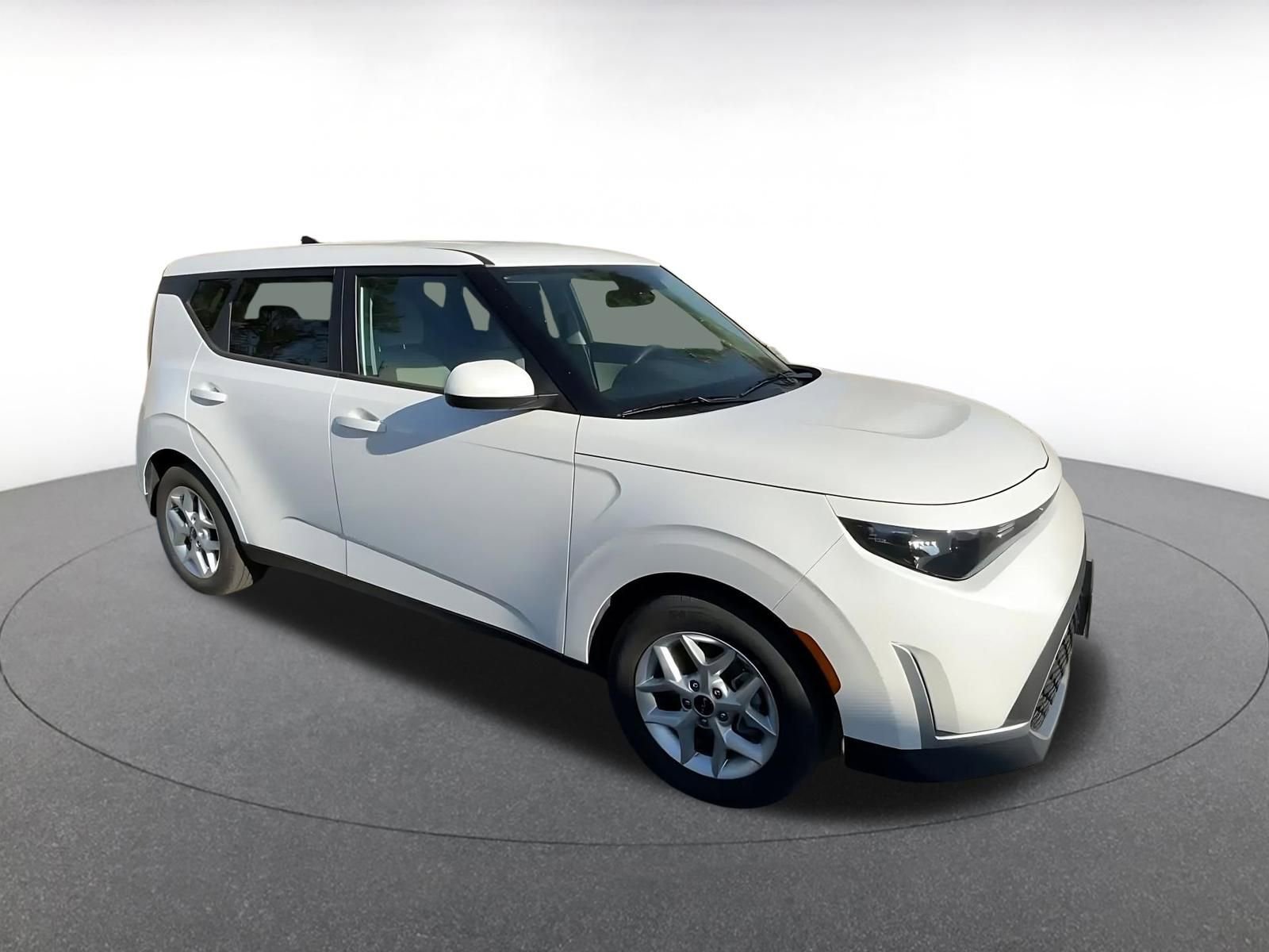 Used 2025 Kia Soul LX w/ LX Technology Package video 2