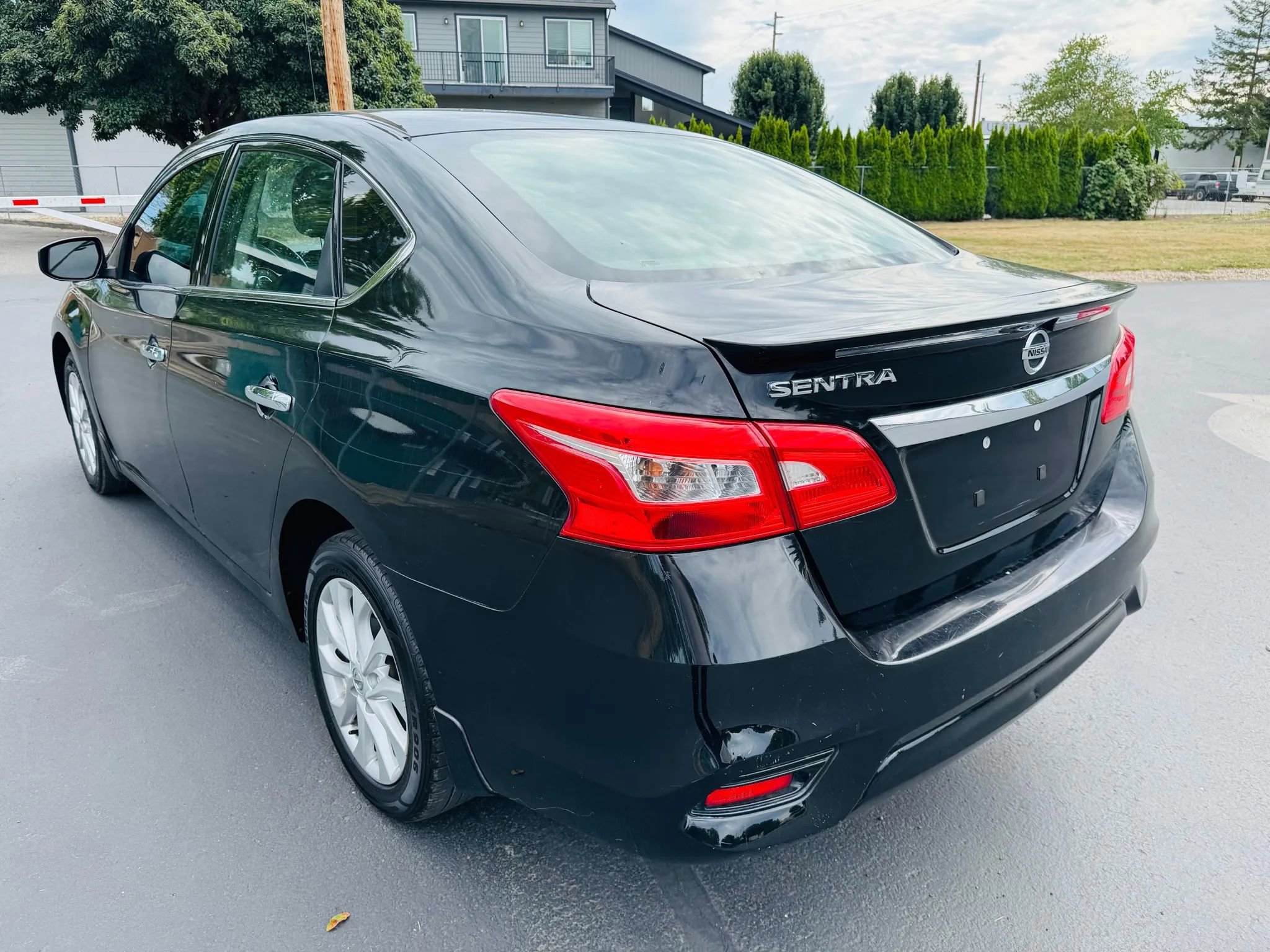 Used 2019 Nissan Sentra S w/ Appearance Package image 3