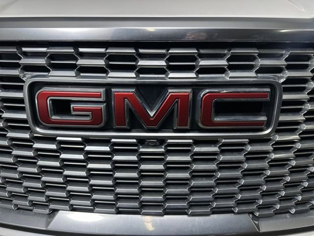 Used 2021 GMC Yukon XL Denali image 9