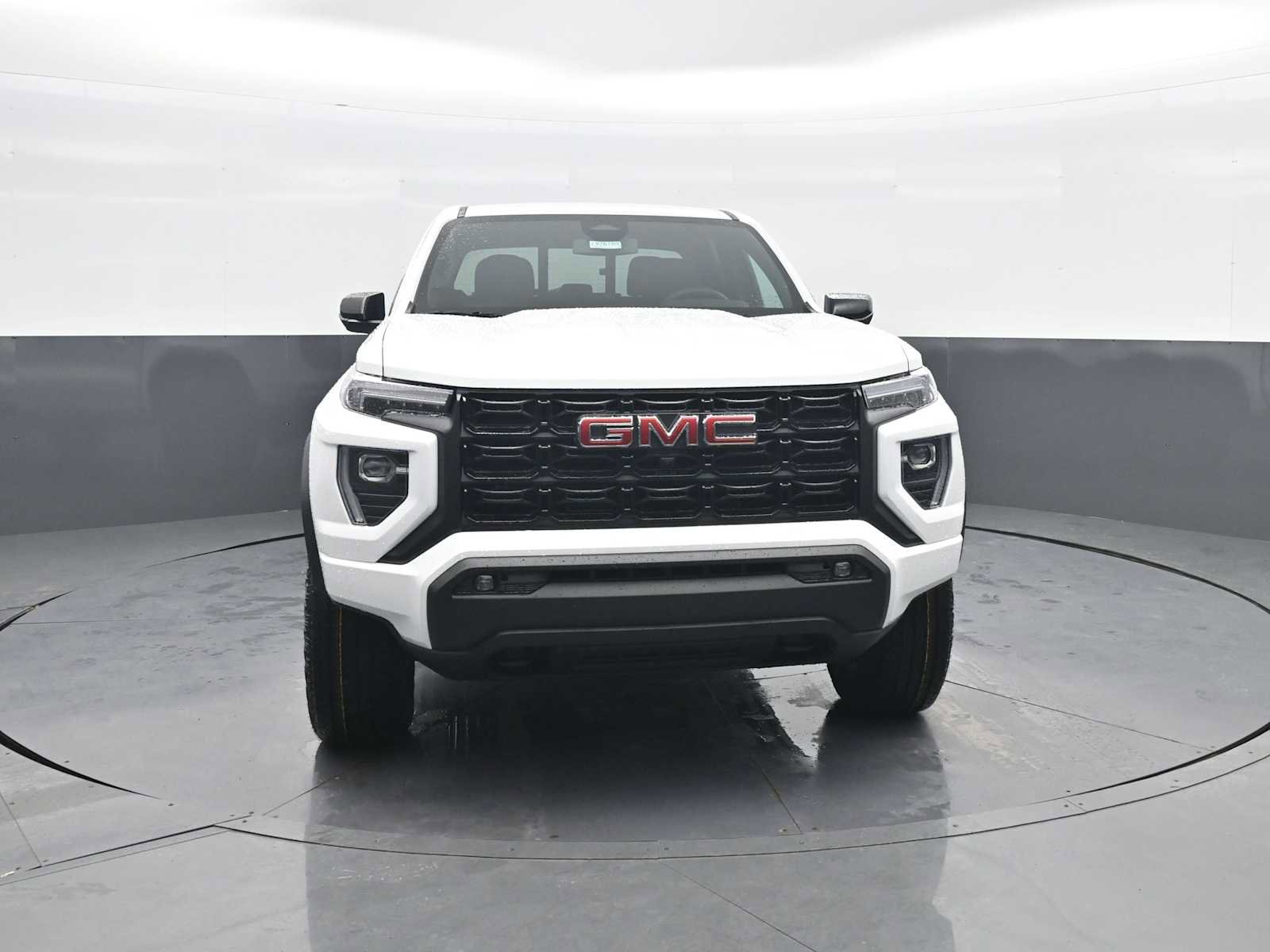 New 2026 GMC Canyon Elevation w/ Convenience Package image 2