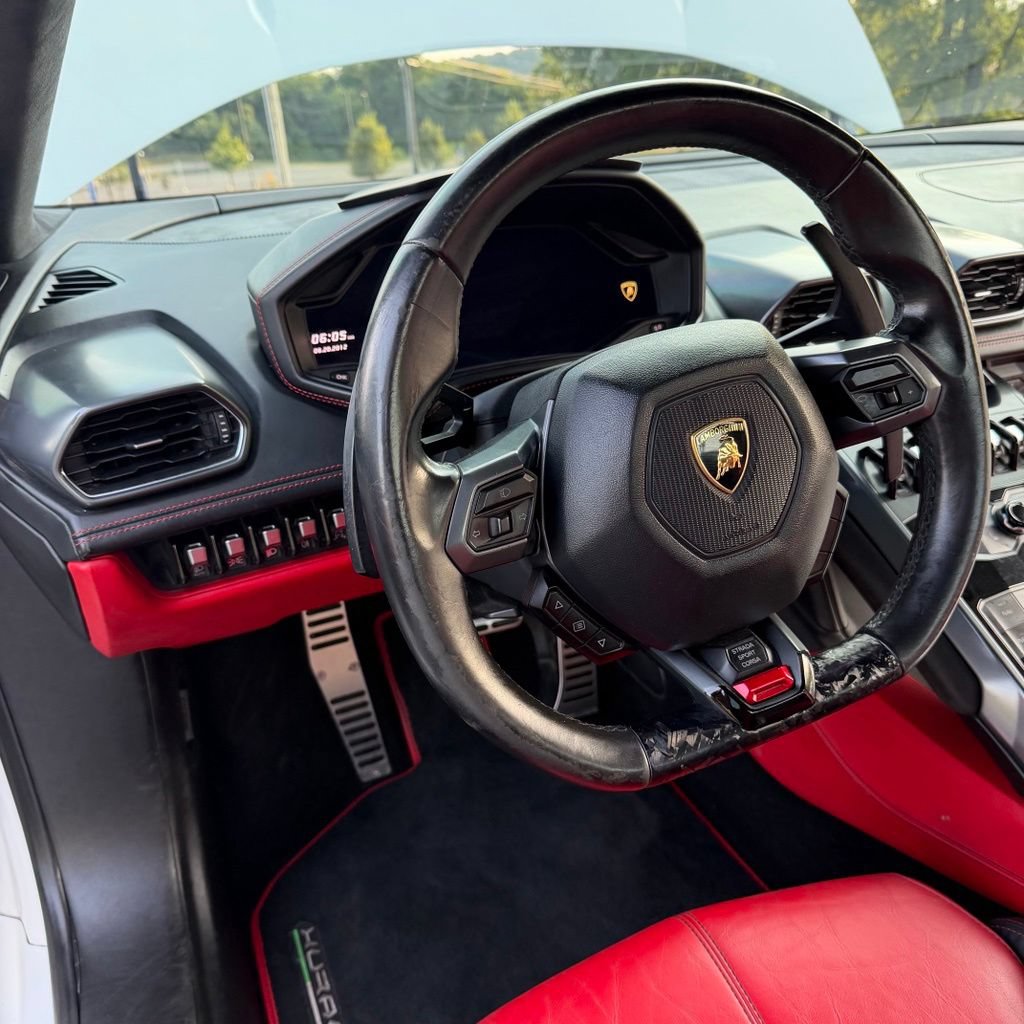 Used 2015 Lamborghini Huracan LP 610-4 AWD/4WD image 15