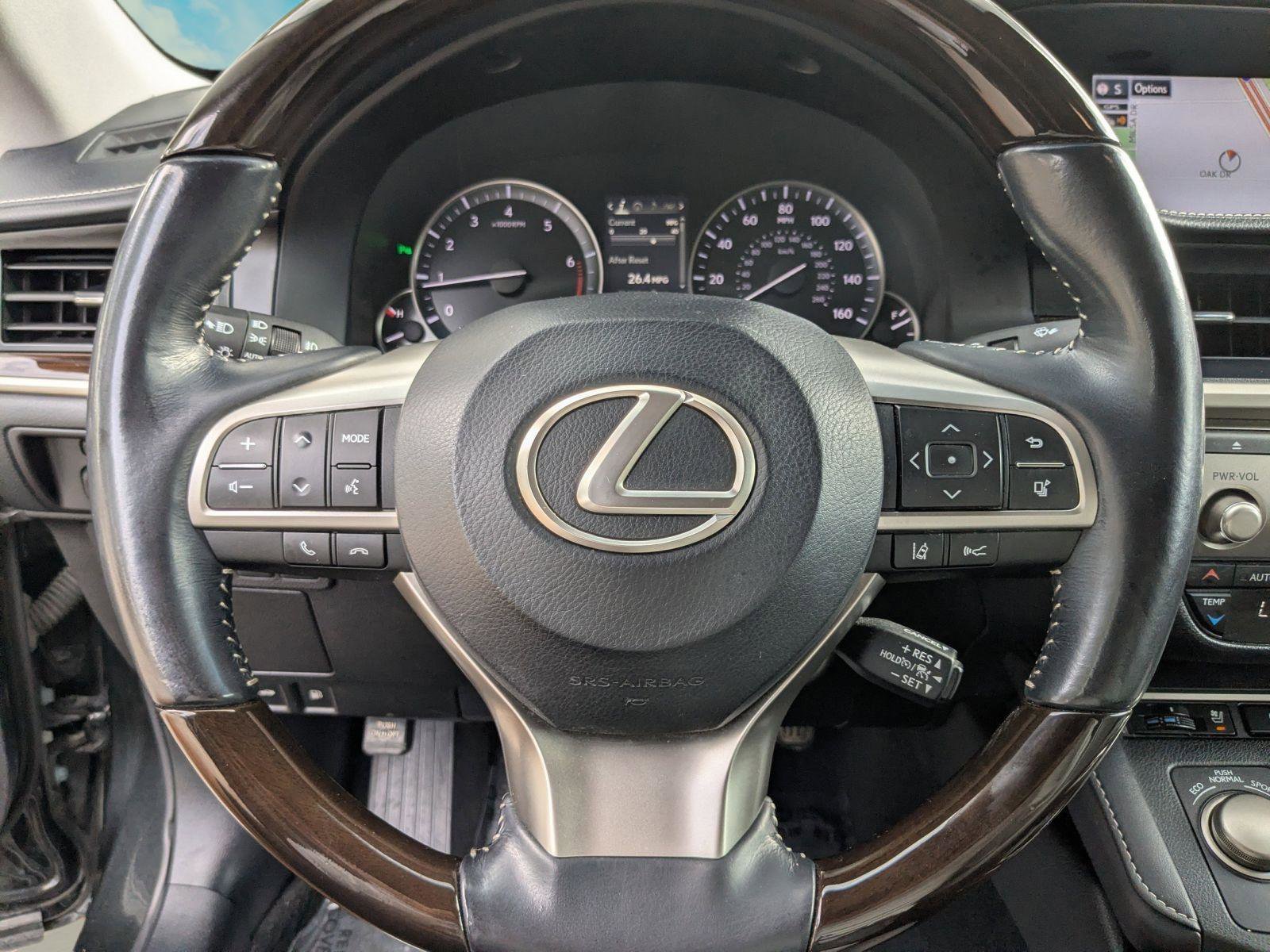 Used 2016 Lexus ES 350 w/ Luxury Package w/Wood Trim FWD image 10