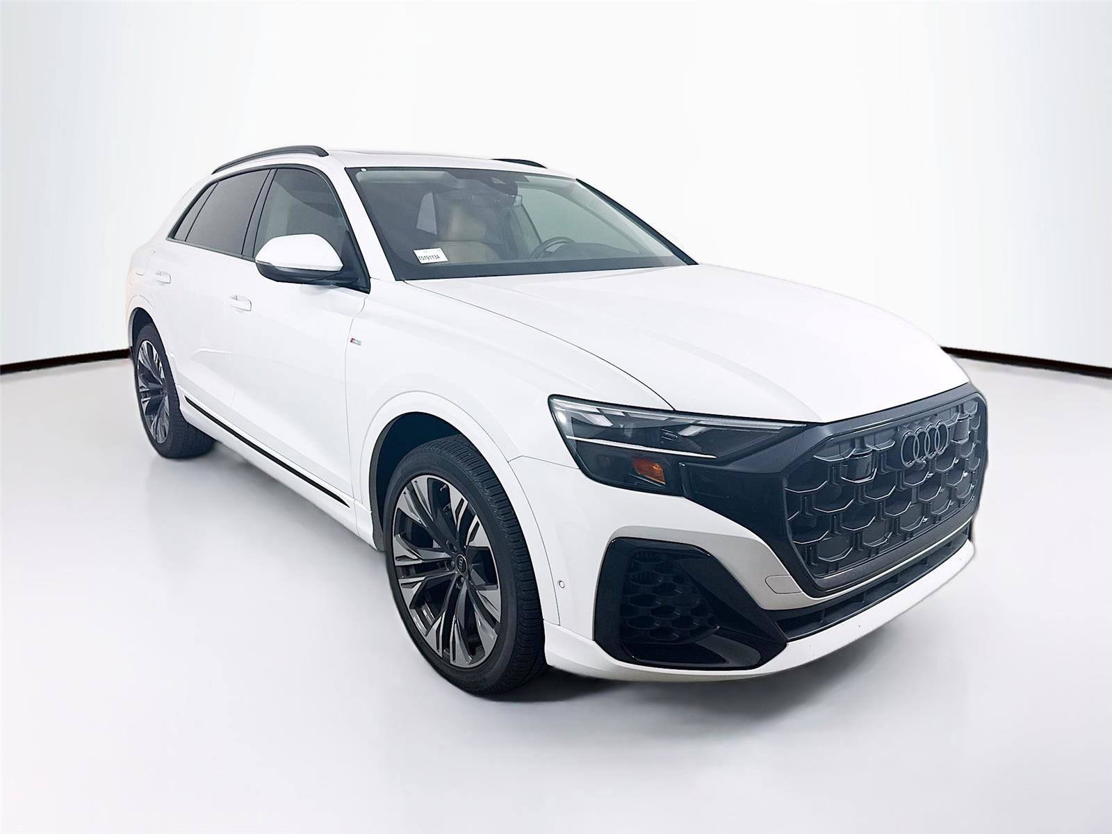 Used 2025 Audi Q8 Premium Plus w/ Premium Plus Package image 10