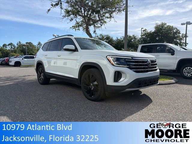 Used 2025 Volkswagen Atlas SE