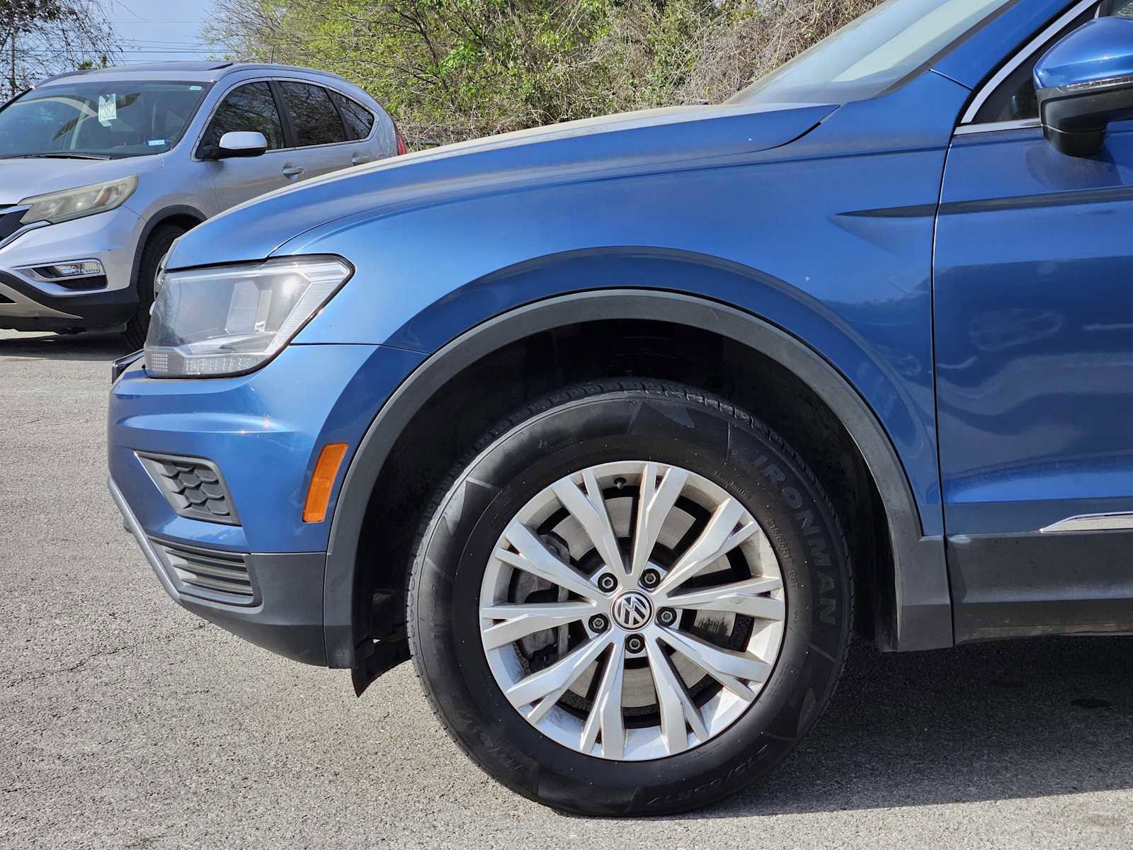 Used 2018 Volkswagen Tiguan SE FWD image 8