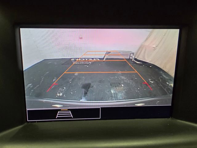 Used 2023 GMC Terrain SLE w/ Driver Convenience Package image 21