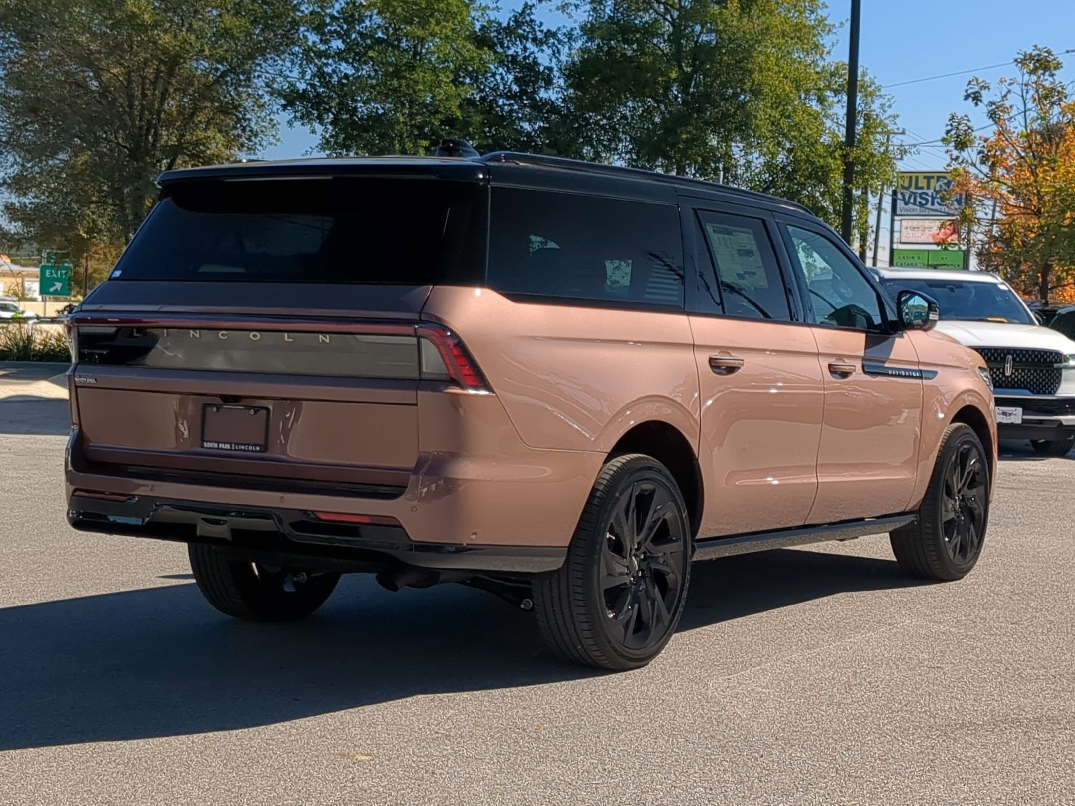New 2025 Lincoln Navigator L Black Label image 3