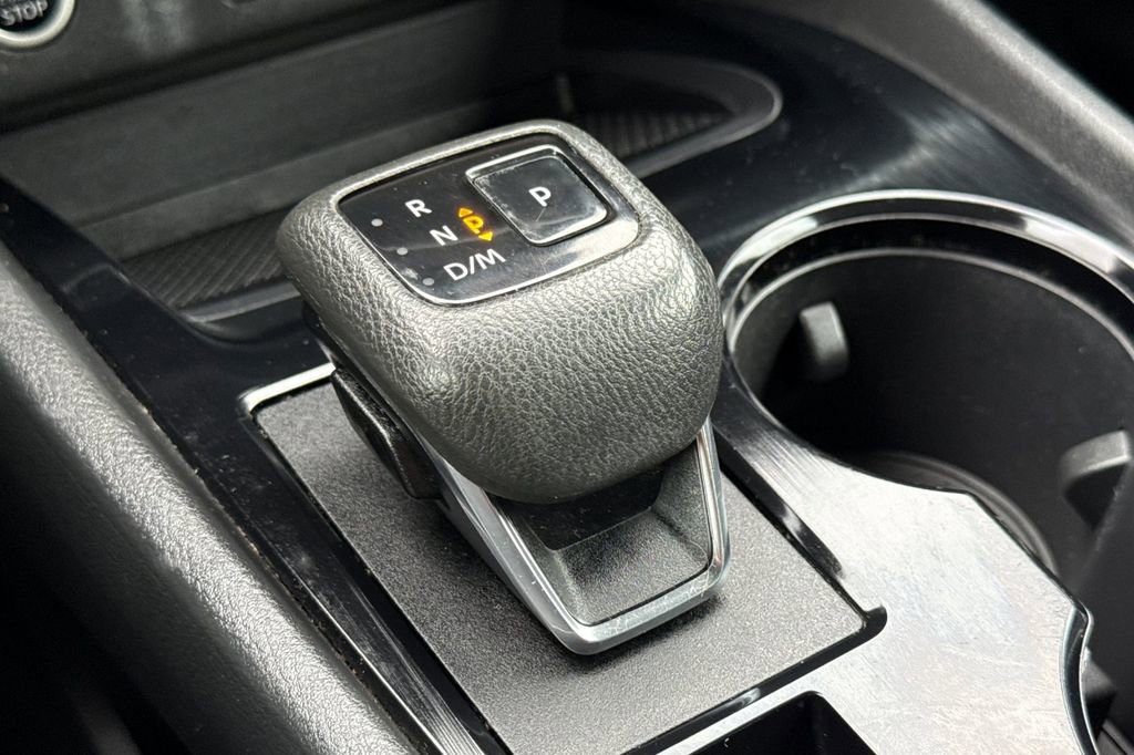 Used 2022 Nissan Rogue SV image 18