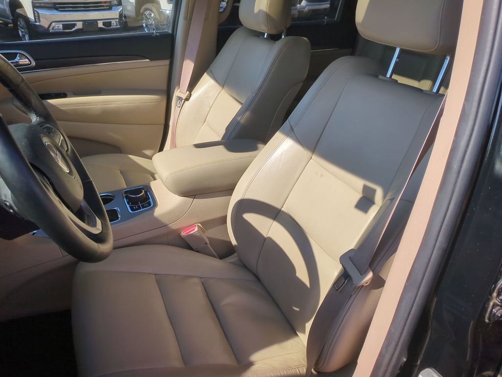 Used 2018 Jeep Grand Cherokee Limited w/ Trailer Tow Group IV image 13