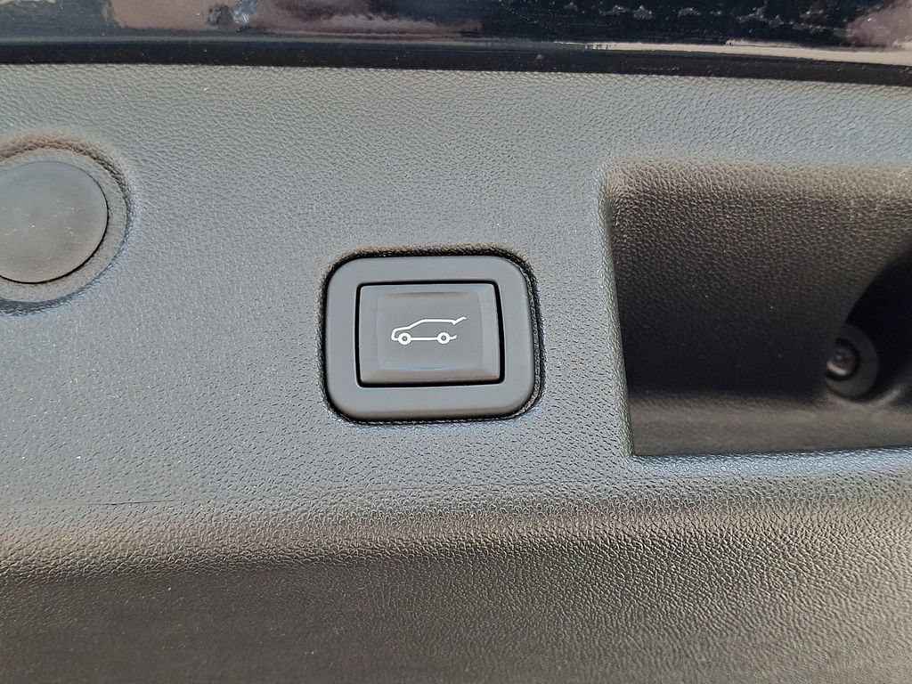 Used 2023 Chevrolet Equinox LT FWD image 27