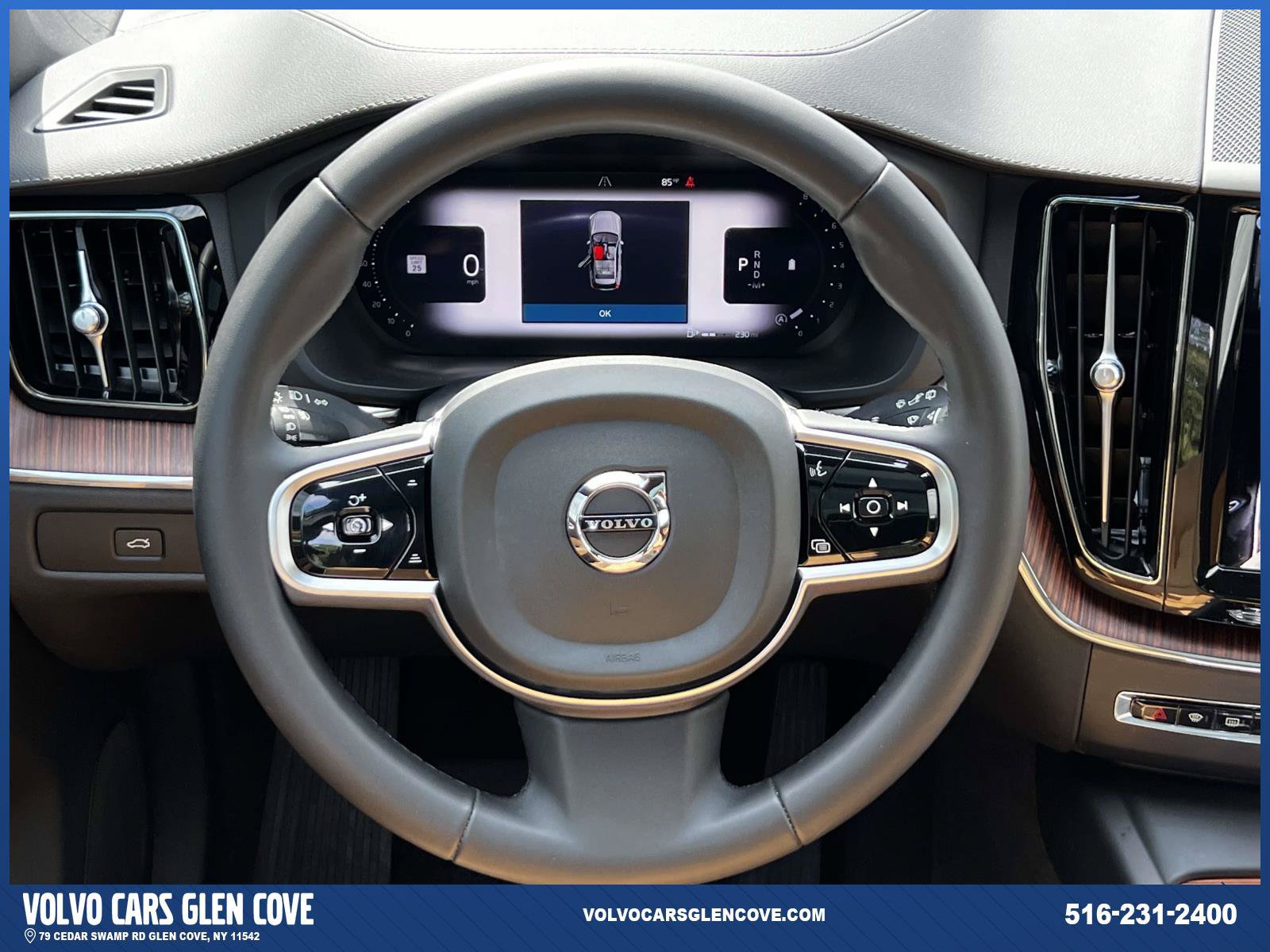 Used 2024 Volvo XC60 B5 Ultimate AWD/4WD image 11