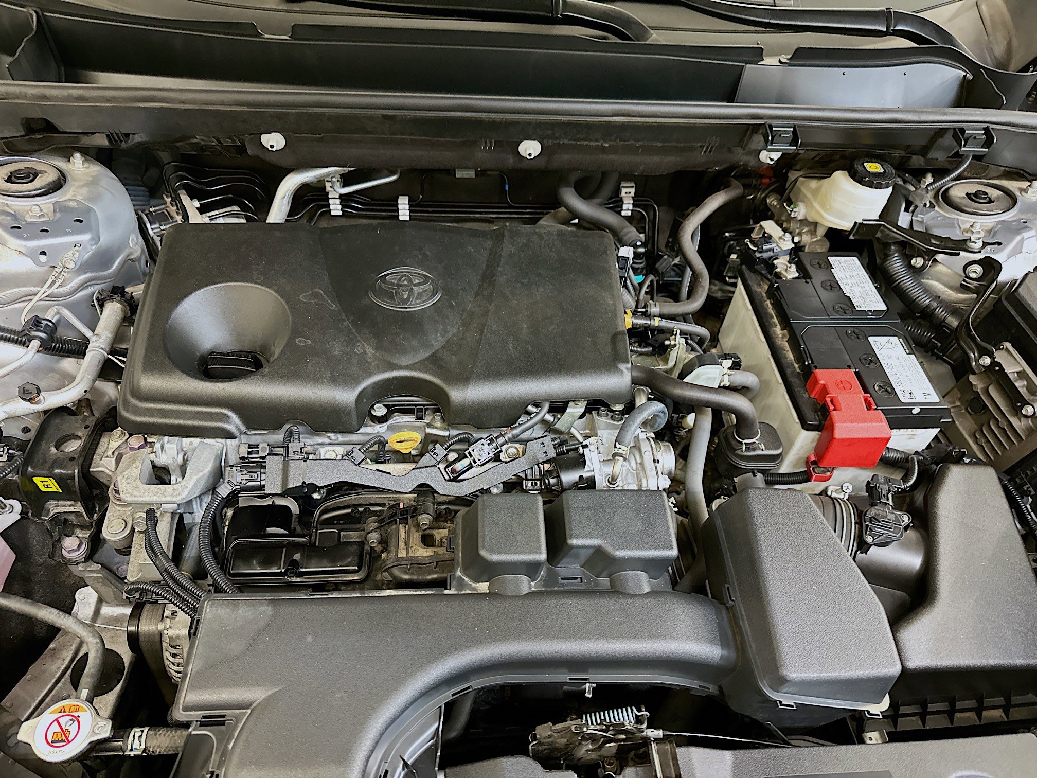 Used 2022 Toyota RAV4 LE image 34