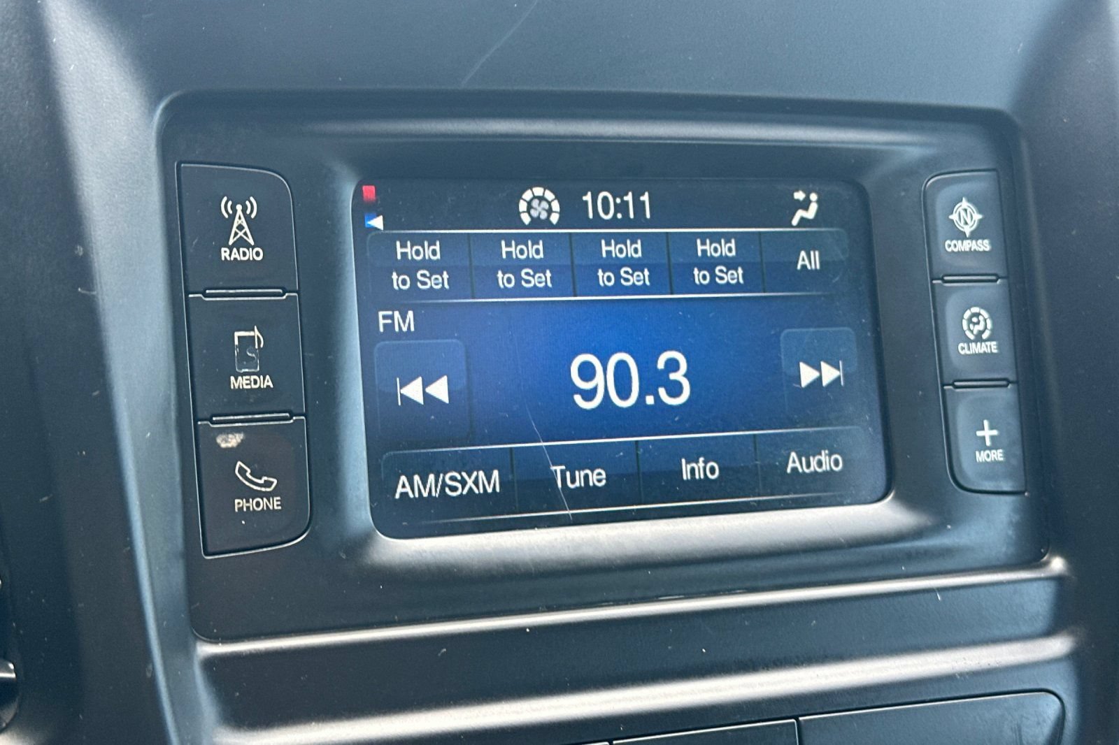 Used 2015 Chrysler 200 S FWD image 18