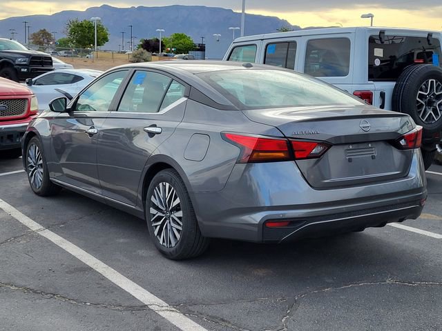 Used 2025 Nissan Altima 2.5 SV FWD image 7
