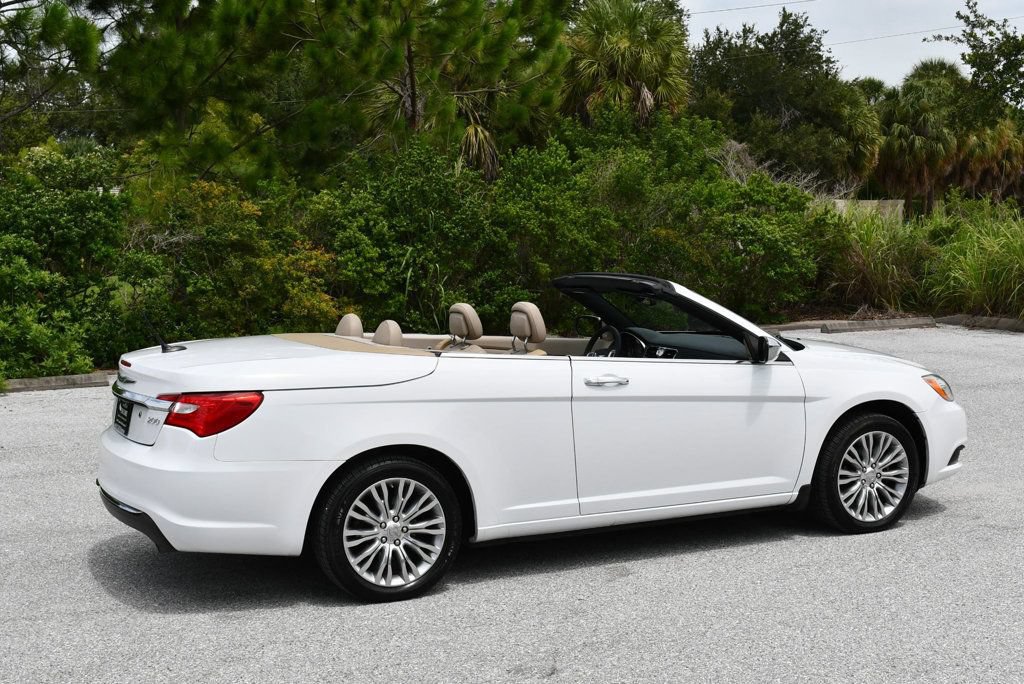 Used 2012 Chrysler 200 Limited FWD image 6