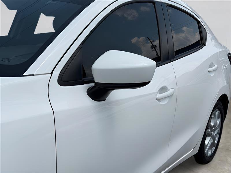 Used 2017 Toyota Yaris iA FWD image 6