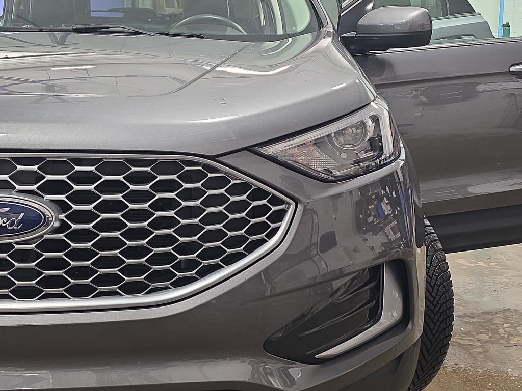 Used 2024 Ford Edge SEL image 28